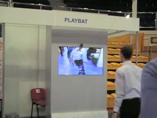 MirrorFun / Жидкое зеркало: Кадр видео, 00:05.31 — 2010: MirrorFun
